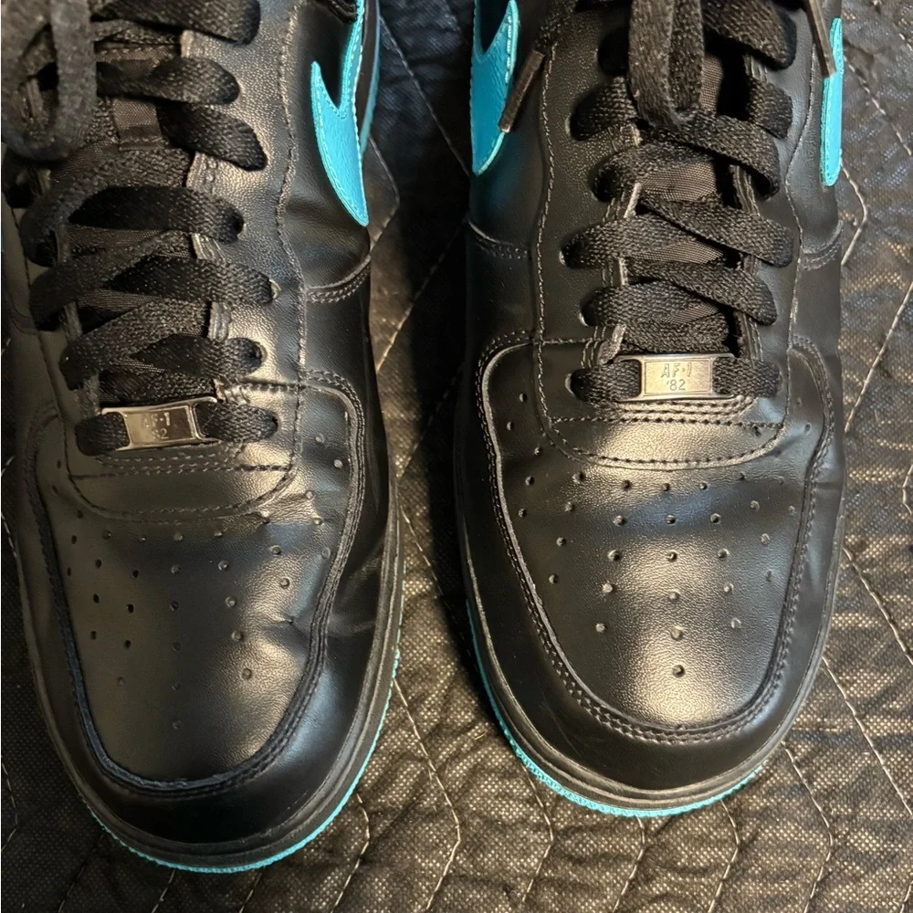 Vintage Nike Air Force 1 Men's Black and Aqua Sneakers